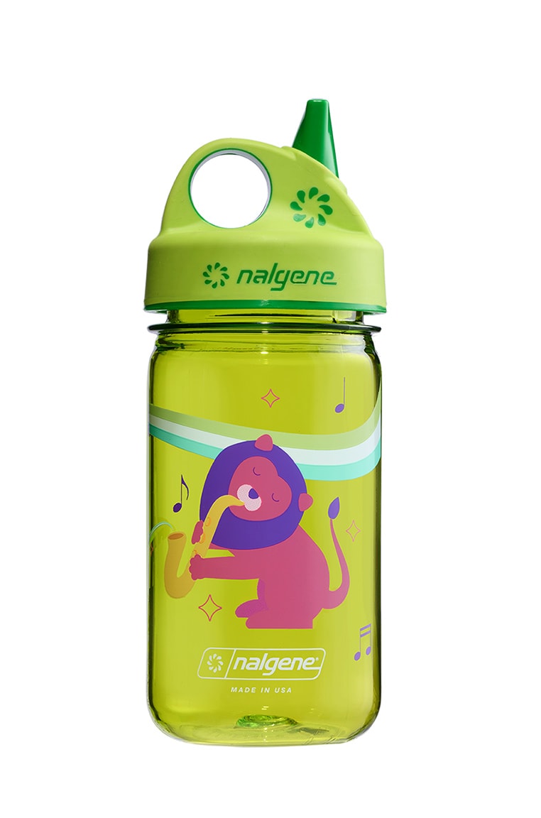 Nalgene product image: 12oz Kids Grip-N-Gulp with Graphics D9 — 12oz Kids Grip-N-Gulp with Graphics